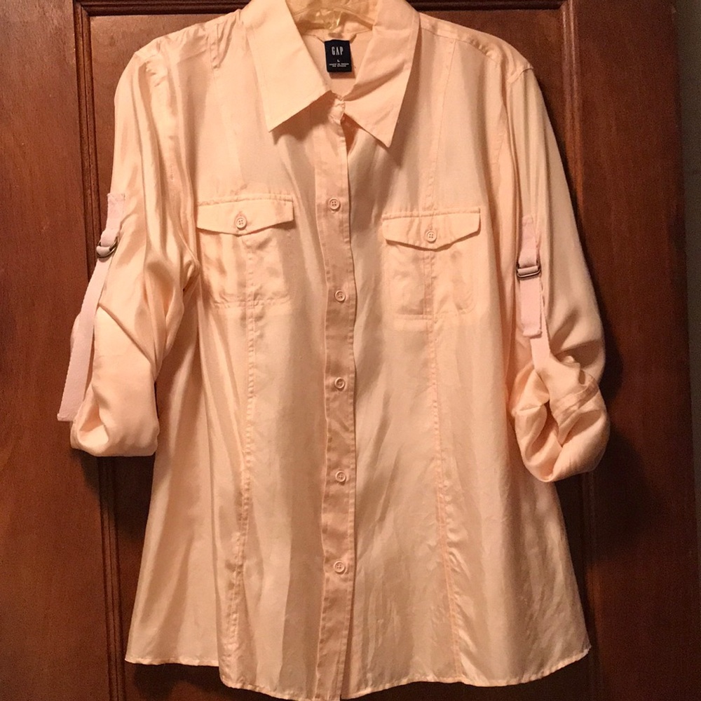 GAP Pink Button Down Shirt Size L